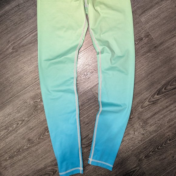 Yoga Leggings - Picture 3 of 3